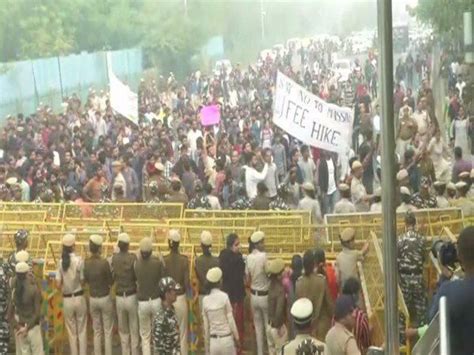During jnu protest our reporter visit jnu students hostel room and check the reality, see what he jnu | sabarmati hostel night 2019 hostel night is an annual festival organised by hostel committee. JNU Hostel Fee Hike Protests - Timeline and events ...