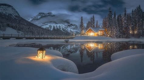 Emerald Lake Lodge Yoho Np British Columbia Mountains Canada