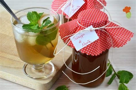 Se fatto in casa, c'è la menta piperita vera (sì, si può fare facilmente: Sciroppo di menta fatto in casa | Ricetta | Menta ...