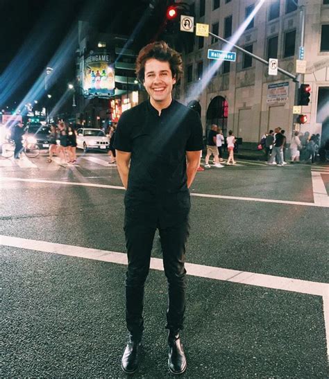 Liza koshy is an american actress and youtube personality. David Dobrik: Freundin, Vermögen, Größe, Tattoo, Herkunft ...