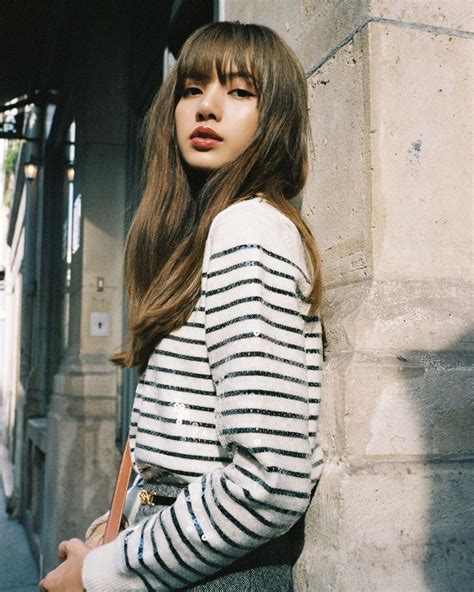 Blackpink's lisa is also included in the list and perhaps is the most popular thai person currently. BLACKPINK's Lisa Is A Sun-Kissed Beauty In Latest ...