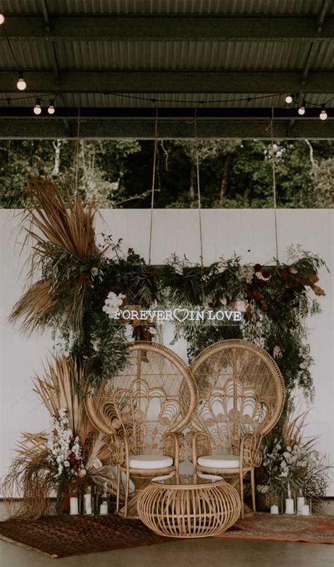 These Fab Boho Wedding Altars Arches And Backdrops That Make Us Swoon 7