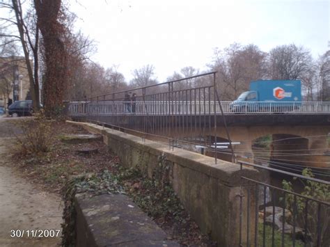 En poursuivant votre navigation sur les sites internet de la ville de metz, vous acceptez l'utilisation de cookies. Photo à Metz (57000) : Ile de Saulcy. Garde corps à ...