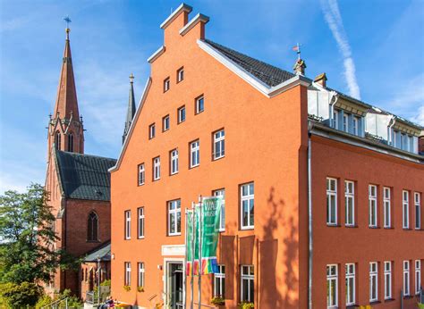 Buchen sie eines der schönen zimmer oder ferienwohnungen in unserem haus mit panoramablick und lassen sie sich in unserer pension bodenmais im bayerischen wald verwöhnen, damit auch sie dieses wunderbare gefühl der erholung hoch oben verspüren können: aktivCARD Bayerischer Wald Leistungen