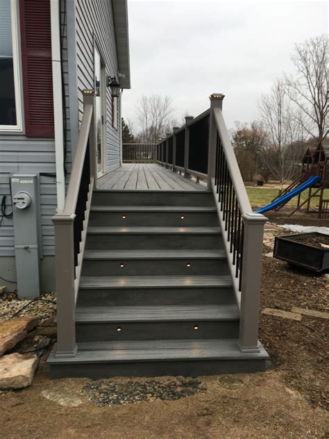 Trex Deck Stairs And Railing Deck Steps Patio Steps Building A Deck
