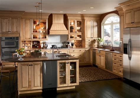 People go for a traditional style since it provides a cozy feel these small kinds of details on your kitchen cabinets give your kitchen a royal tradition look. American Traditional Solid Wood Kitchen Cabinets SWK-005 ...