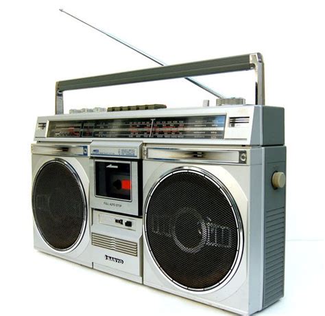 1980s Old School Sanyo Boombox Ghettoblaster Cassette Radio Sterio