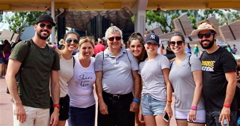Celine Dion’s Big Family: Who Are Her 13 Brothers And Sisters? | Celine