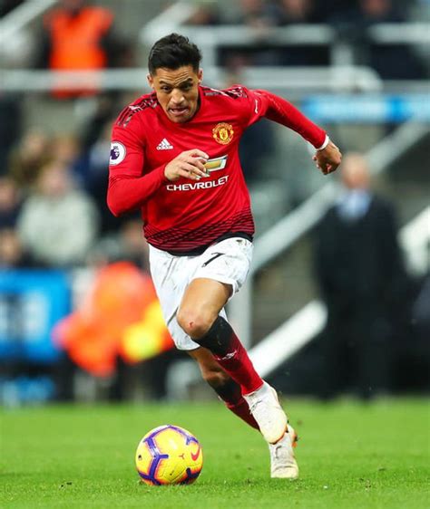 Alexis sanchez endured a miserable spell at man utd following his move from arsenal (picture: Alexis Sanchez: Is Man Utd star considering SHOCK return ...