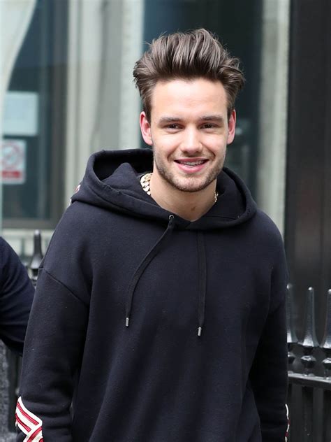 By signing up, i agree to the terms and privacy policy and to receive emails from. Nice pick, Cheryl! Liam Payne CONFIRMS son Bear's middle name