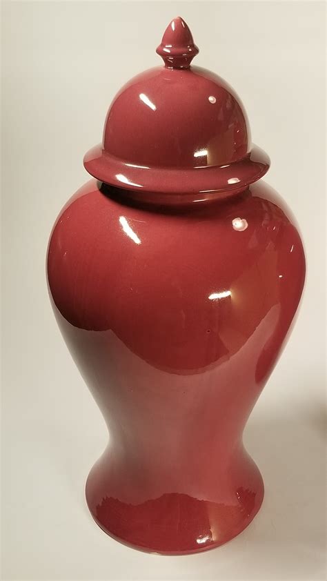 Accessories - Large Red Ceramic Ginger Jars with Lids, a Pair - 10046 