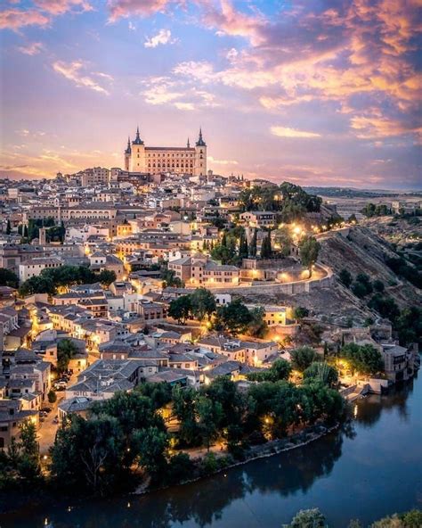 Simple Science: How to Make a Volcano with Kids