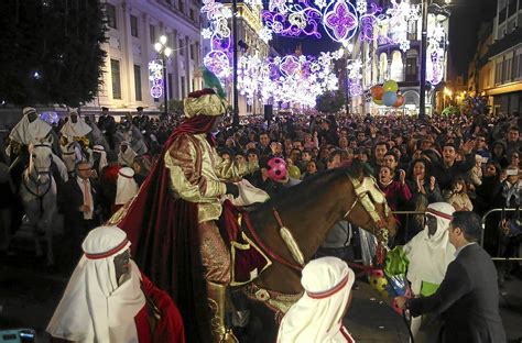 La Cabalgata En Imágenes El Heraldo De Los Reyes Magos Sevilla