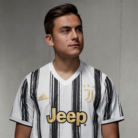 @juventusfcen @juventusfces, @juventusfcpt, العربية @juventusfcar. Camiseta Adidas de la Juventus 2020/2021