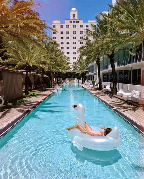 Take A Daycation In Miami Beach Fl Hotel Day Passes In Miami Beach Fl Full Access During The