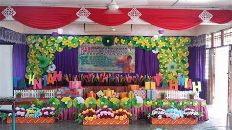 Tayangan slide ini ditayangkan pada hari anugerah cemerlang sk taman sri sinar 2019. PANITIA PSV/DSV SK PARIT KASAN: HIASAN PENTAS