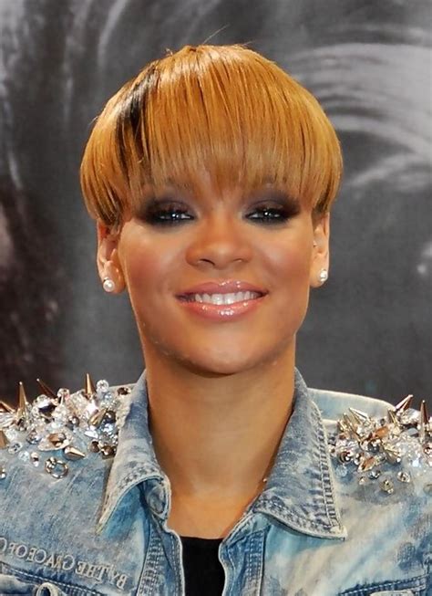 Rihanna Short Straight Bowl Cut With Straight Across Bangs Styles Weekly