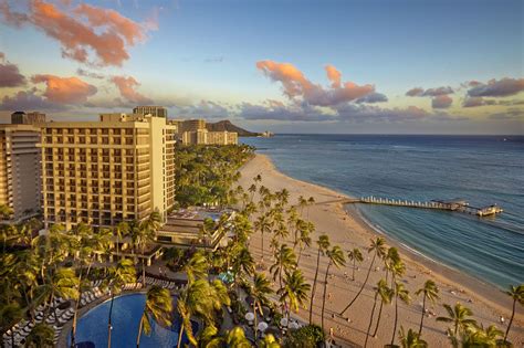 Hilton Hawaiian Village Waikiki Beach Photo Gallery