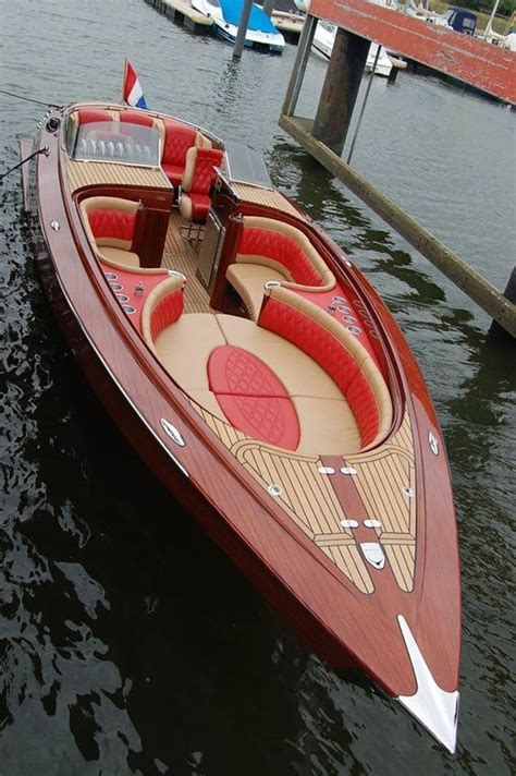 Купите speed bot отличного качества по доступной цене. #rowboatdiy | Wooden boats, Speed boats, Boat building