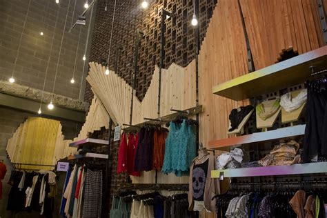 Urban Outfitters Nyc I Store Design Design Store Design Urban