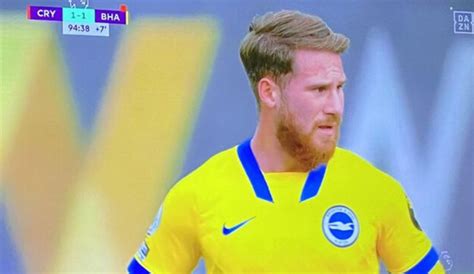 La ex esposa de gonzalo jara, roksana luengo, reveló cómo lo hace para sobrevivir junto a sus tres hijos sin recibir la pensión por parte del jugador. ¿Hijo de Messi y Sergio Ramos? Argentino se vuelve viral ...