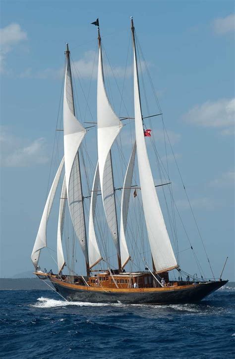Creole Charles Nicholsons 1927 Schooner Largest Wooden Sailing Yacht In The World At 214
