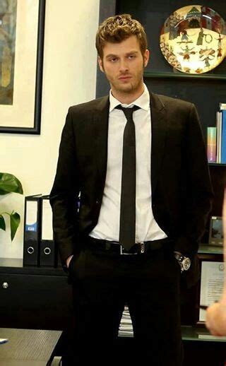He's a turkish model.he was the best model of the world in 2002.he also doing acting now so i can see him more :drool:he's. Kıvanç Tatlıtuğ