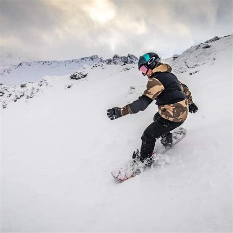 Learn more about working hours, salaries, and what courses you need to study to pursue a career in this filed. Become a snowboard instructor in New Zealand with job ...