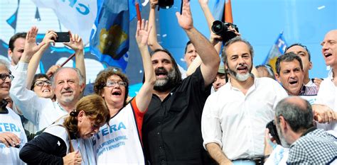 Y la llegada de la vacuna al igual que a los grandes dependientes de hasta 55 años y las fuerzas y cuerpos de seguridad del estado y docentes, que pasan a estar incluidos. Conflicto docente anticipado: con un cambio por decreto le quitan poder a Ctera