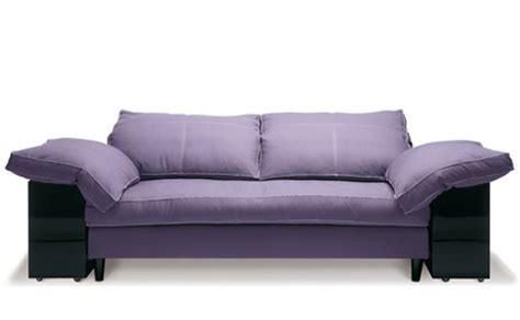 Entstanden in den 1920er jahren hat das sofa lota auch heute. Sofa Eileen Gray - www.muebles.com