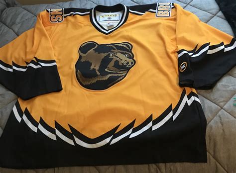 Boston Bruins Pooh Bear Jersey Sidelineswap