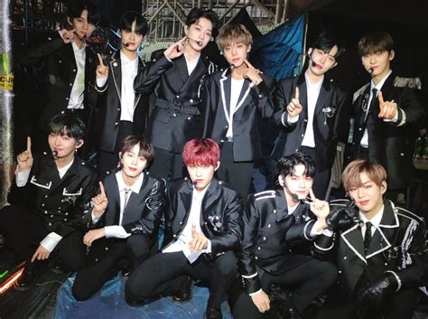 Wanna one '1¹¹=1 (power of destiny)' once again like the day i first met 'spring breeze' the heart of wanna one members who dream of fateful reunion this is a song expressed with emotional melody and lyrics. Wanna One(ワナワン)、これで本当にさよなら..ラストコンサートで1年6ヶ月の活動に幕 - DANMEE ダンミ