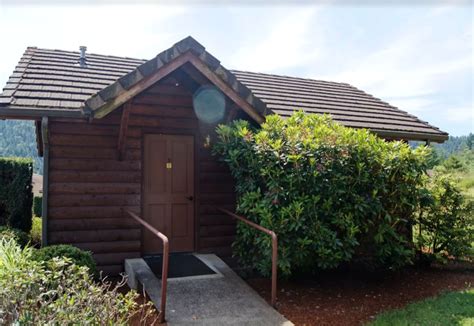 To 4:00 p.m., 7 days a week. River Vacation Rental in Elkton, Oregon