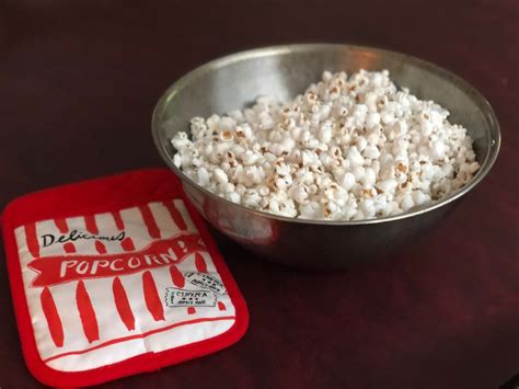 How To Make Stovetop Popcorn In 5 Easy Steps