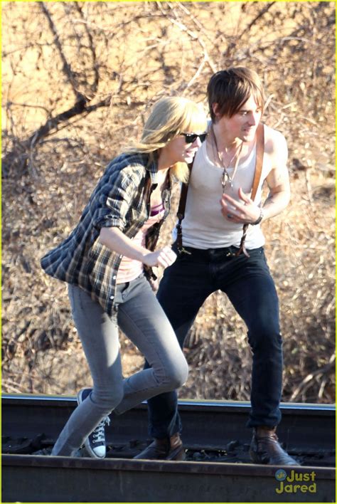 Taylor Swift Causes More Trouble With Reeve Carney Photo 511809