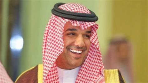 أصدر رئيس مجلس إدارة النادي الأهلي الأستاذ ماجد النفيعي قراراً بتعيين الأستاذ موسى المحياني مديراً لفريق كرة القدم الأول وسيتسلم المحياني مهامه اعتباراً من مباراة الفريق المقبلة أمام الجزيرة الإماراتي في البطولة الآسيوية. تعرف على ماجد النفيعي رئيس النادي الأهلي السعودي الجديد ...