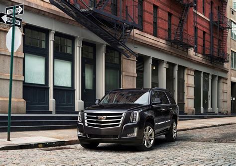 2017 Cadillac Escalade Luxury Thats Big And Unapologetic Automotive