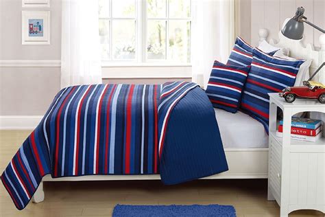 48,704 results for red kids bedding. Elegant Home Decor Multicolor Light & Dark Blue Red White ...