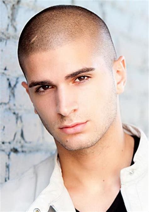 Although it reached its peak of popularity between the 60s and 80s, it's still a cool retro haircut even today. Awesome Buzz Haircut Trends for Men | Buzz haircut ...