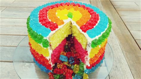Dieser pinnwand folgen 159 nutzer auf pinterest. 15 fantastische Rezepte mit Gummibärchen | Gummibärchen ...
