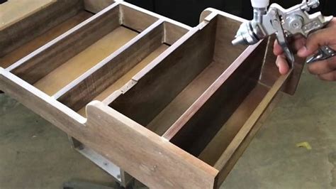 Membantu mengencerkan cat minyak sehingga mudah di kuas dan cepat kering. Tips Memilih Merk Sanding Sealer Yang Ternama - Cat Kayu