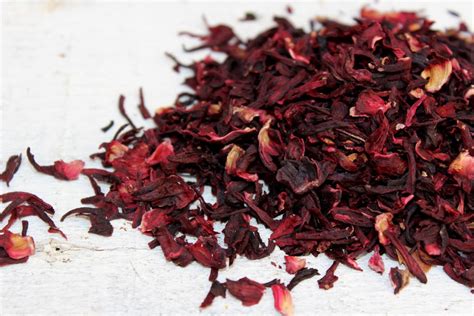 There are other species of hibiscus with edible flowers, but no other species has a similar medicinal and edible calyx. Hibiscus iced tea — Under a lemon tree