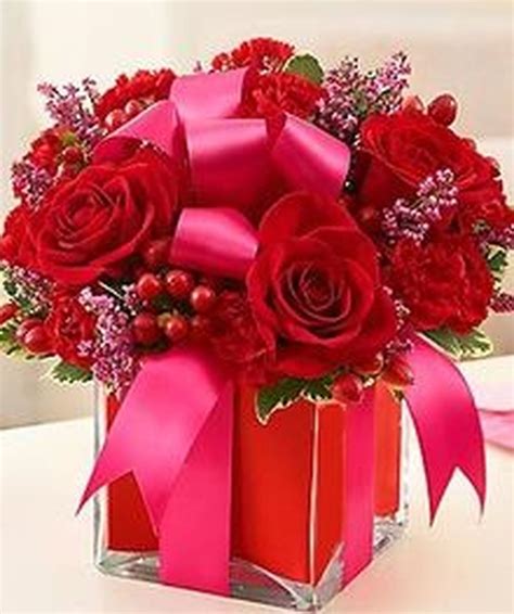 33 Beautiful Valentine Flower Arrangements That You Will Like