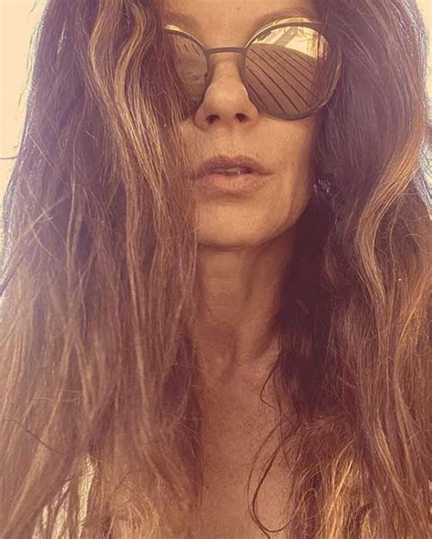 Catherine Zeta Jones Sets Pulses Racing With Sizzling Beach Selfie Hello