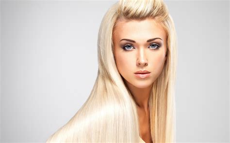 Free Download Fashion Blonde Girl Long Hair Makeup Wallpaper Girls