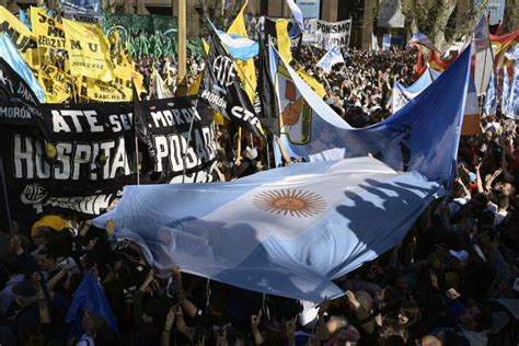 Argentina se echa a las calles para apoyar a Cristina Fernández
