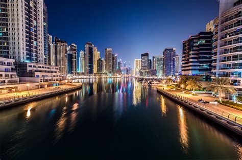 Dubai Marina Skyline At Night Foto And Bild Architektur