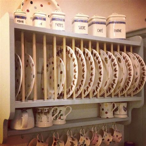 Connect with the buildsomething community. Plate rack...love love love. Would love to find one like this. | Plate racks, Fantasy furniture ...
