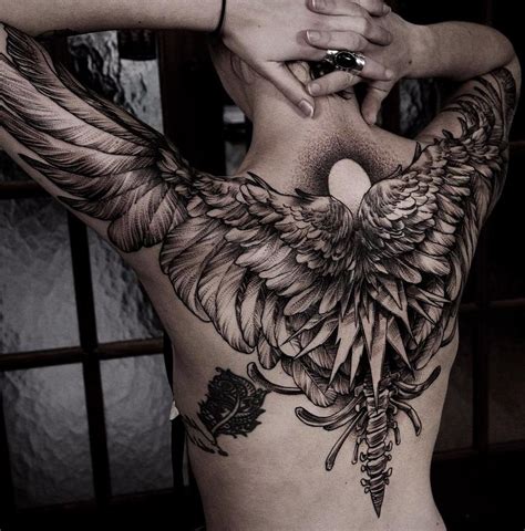 15 Ideas De Tatuajes De Alas De Hombre Mujer Fotos Significado