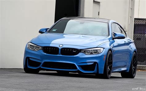 Yas Marina Blue Bmw F82 M4 With Cosmetic Upgrades